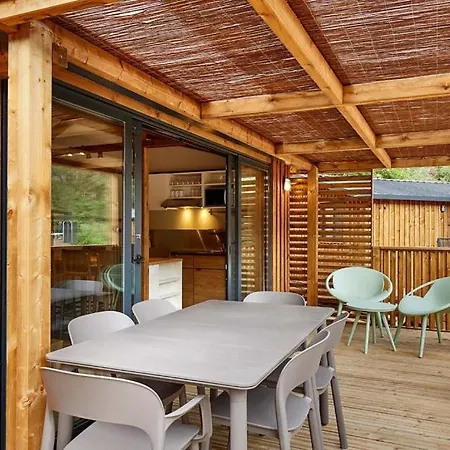 Cala Pola Кемпинг *